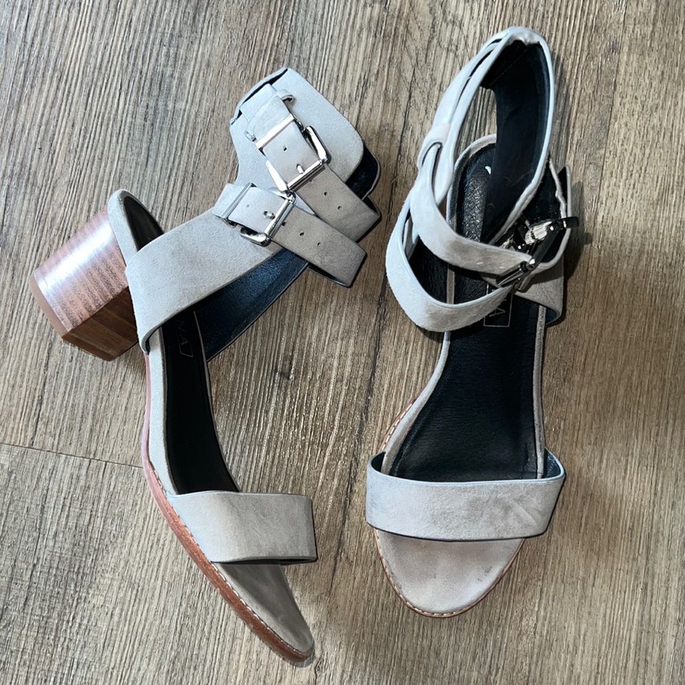 Sol Sana Porter Heel ll Grey Suede Sandal size 9